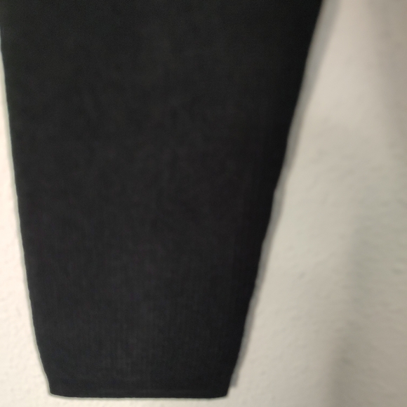 Billie the Label Sheryl Scoop Neck Stretch Black Cardigan Sweater Size Small - Picture 8 of 8